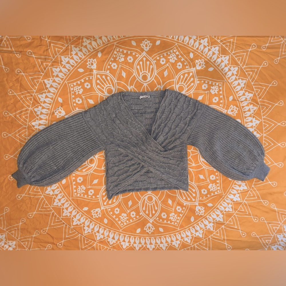 Crop cable sweater